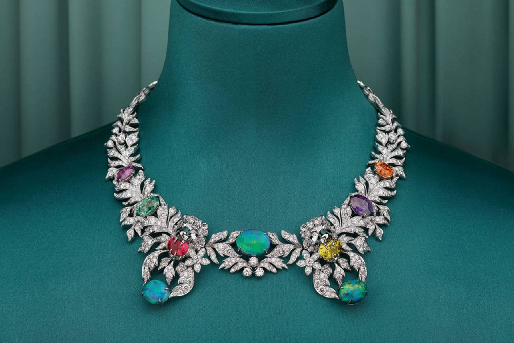 LVMH集團重新擘畫高級珠寶市場？哪些時尚品牌紛紛推出高級珠寶系列？