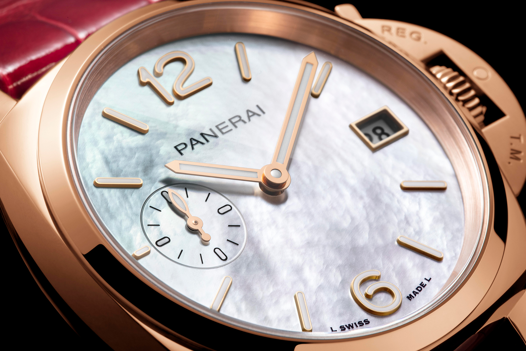 Panerai的優雅魅力！品牌為何推出珍珠貝母錶盤？